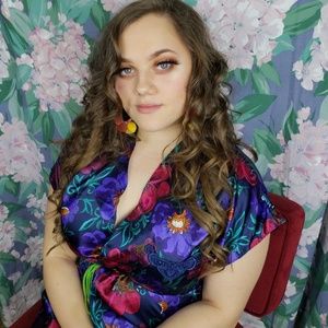 Vintage Purple Wrap 🧥